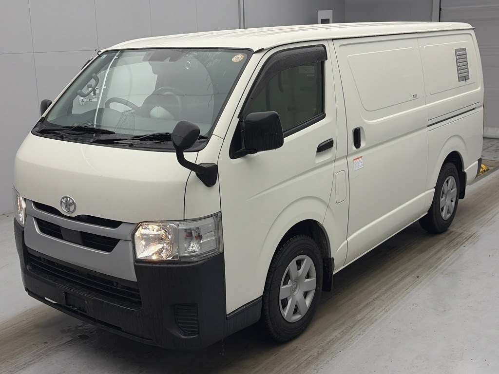 Japan Auction Vehicles 4 2021 Toyota Hiace クーリングV auction photo
