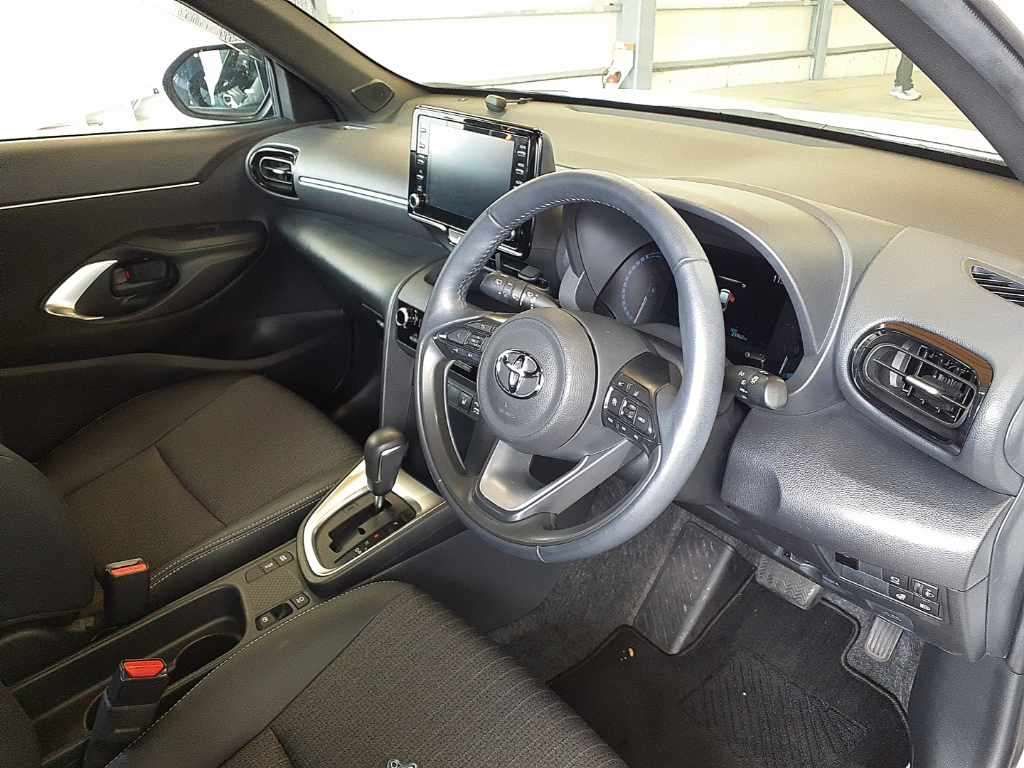 2023 Toyota Yaris Cross Z auction photo 9