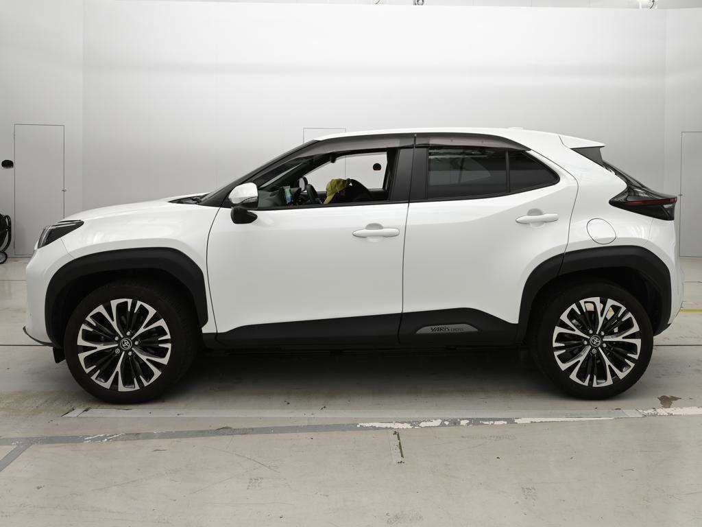 2023 Toyota Yaris Cross Z auction photo 4