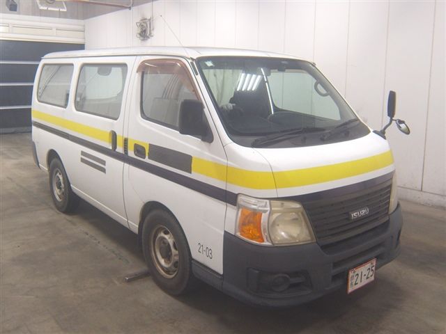 2009 Isuzu コモ バン Japan auction vehicle