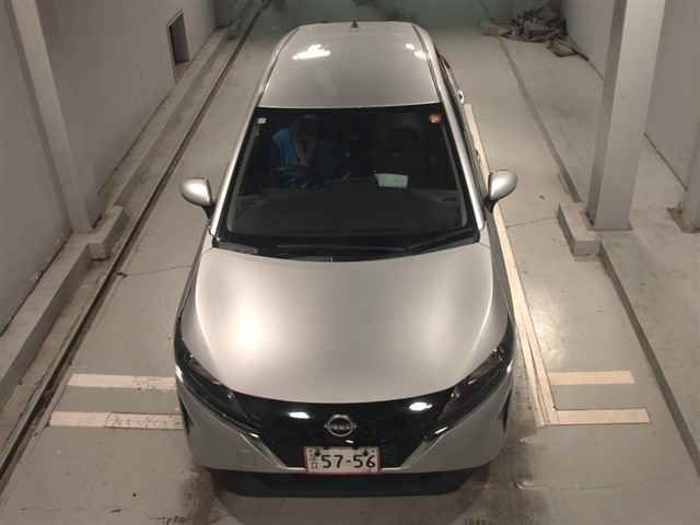 2022 Nissan Note eーパワーS auction photo 6
