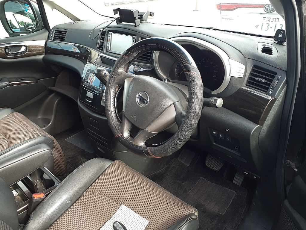 2010 Nissan Elgrand 250ハイウェイスター auction photo 9
