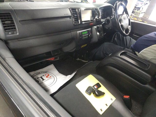 2021 Toyota Hiace L Super GL Dark 2 4WD auction photo 6