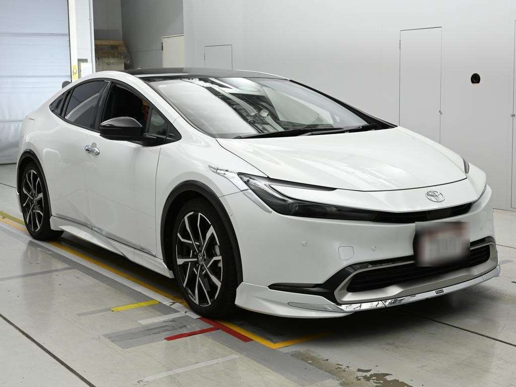 2023 Toyota Prius PHEV Z auction photo 5