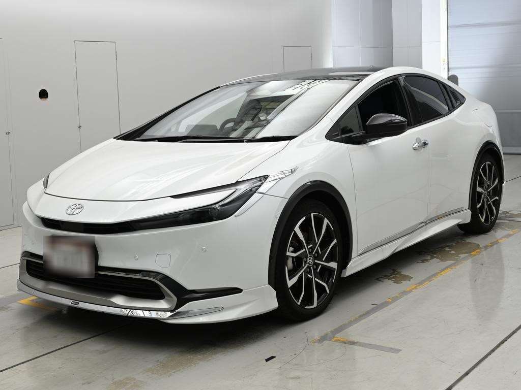 Japan Auction Vehicles 14 2023 Toyota Prius PHEV Z auction photo