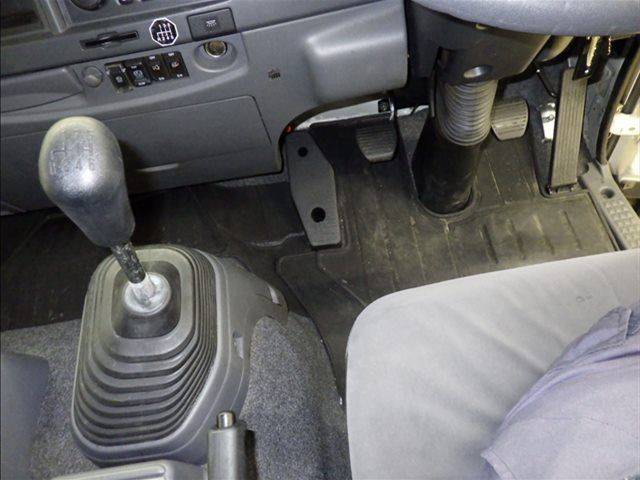 2018 Isuzu Forward ウィング auction photo 8