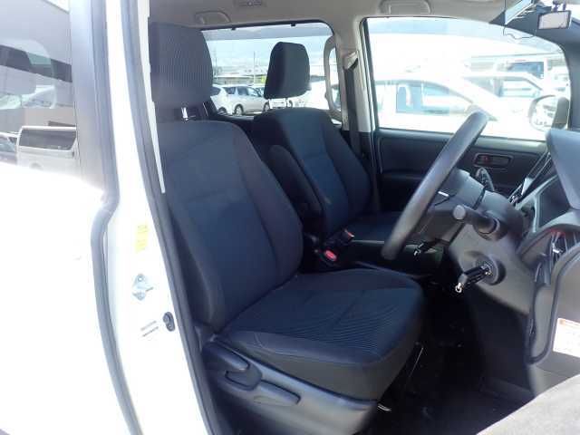 2019 Toyota Noah X auction photo 6