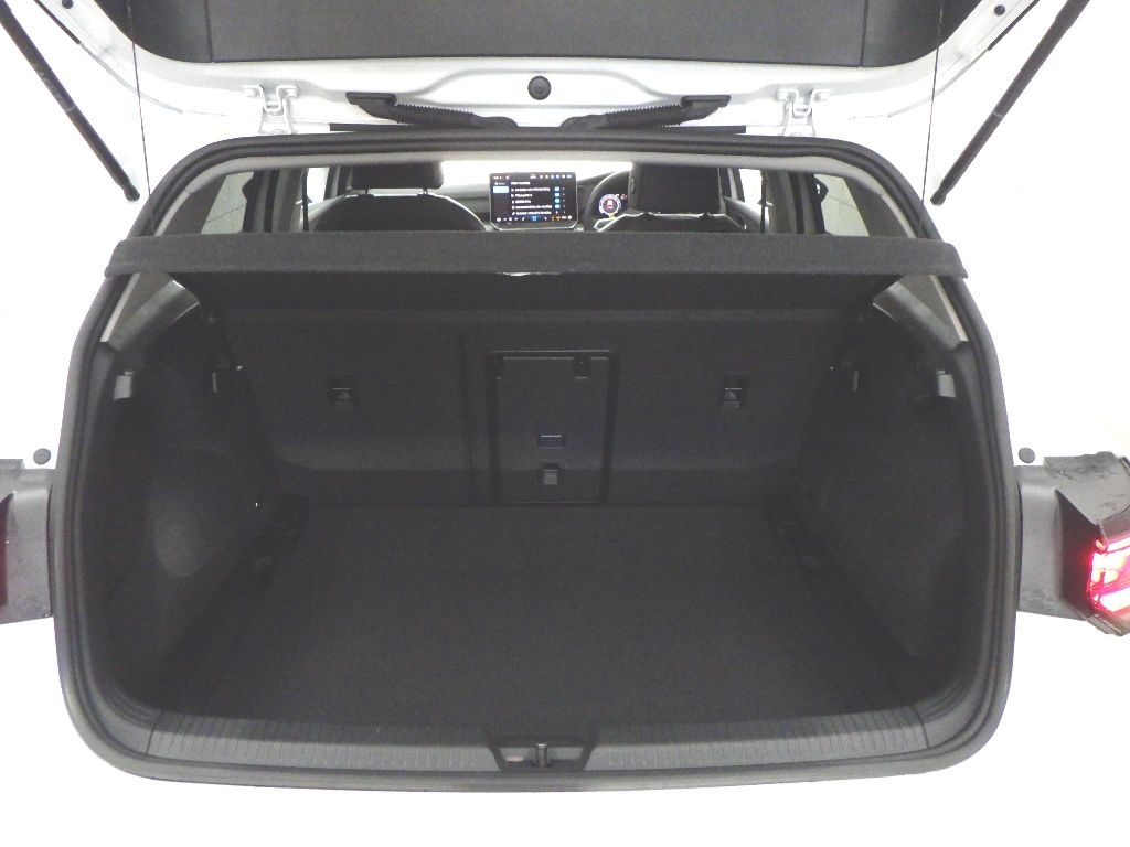 2025 Volkswagen ゴルフ 5HB eTSI Style auction photo 13