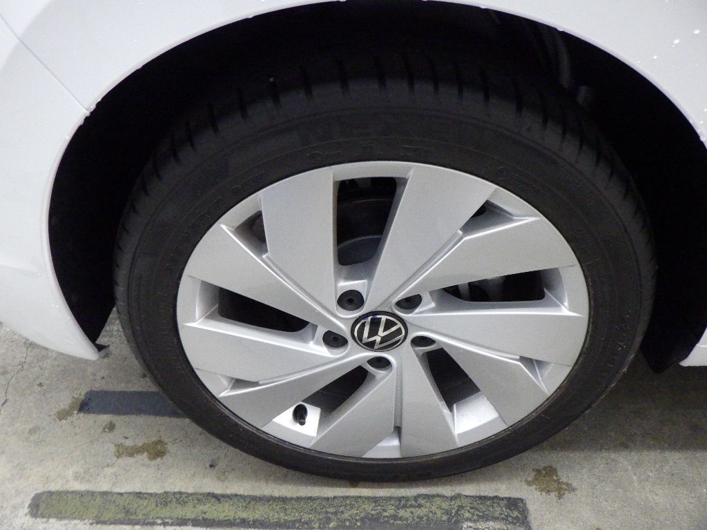 2025 Volkswagen ゴルフ 5HB eTSI Style auction photo 14