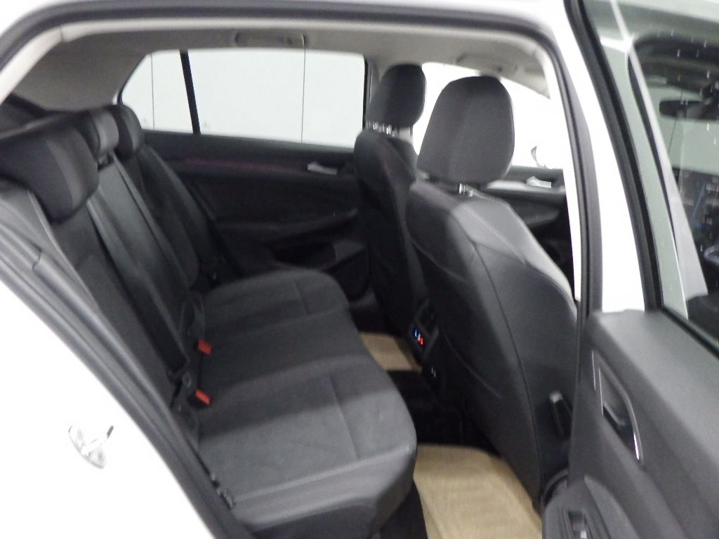 2025 Volkswagen ゴルフ 5HB eTSI Style auction photo 7