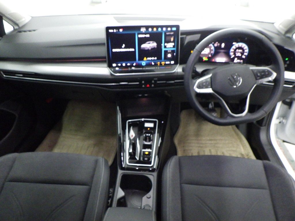 2025 Volkswagen ゴルフ 5HB eTSI Style auction photo 3