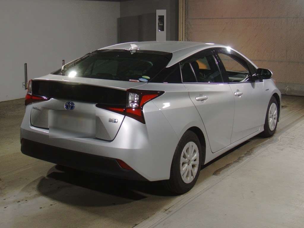 2019 Toyota Prius S auction photo 2
