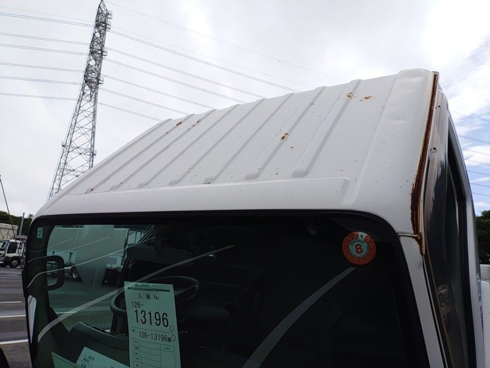 2010 Isuzu Elf auction photo 7