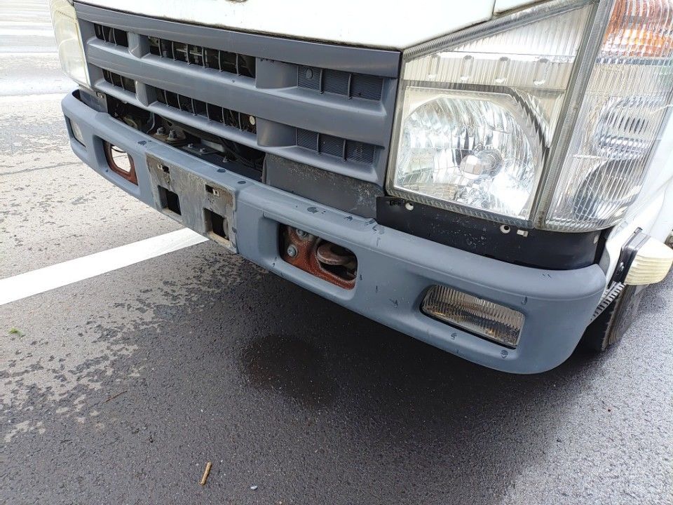 2010 Isuzu Elf auction photo 21