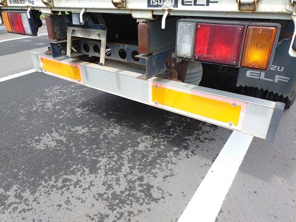 2010 Isuzu Elf auction photo 26