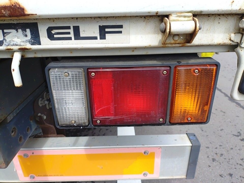 2010 Isuzu Elf auction photo 27