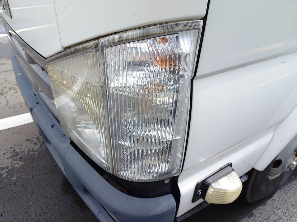 2010 Isuzu Elf auction photo 19
