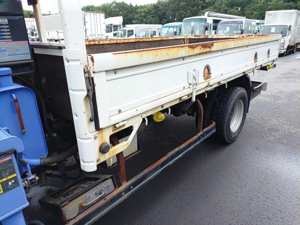2010 Isuzu Elf auction photo 29