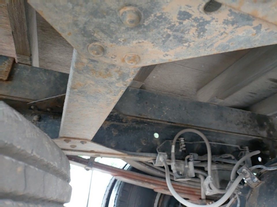2010 Isuzu Elf auction photo 33