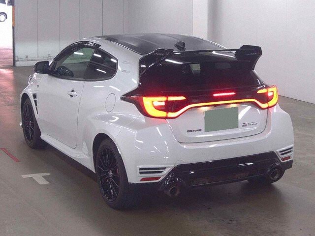 2025 Toyota GR Yaris RZ High P + Aero P Package 4WD auction photo 2