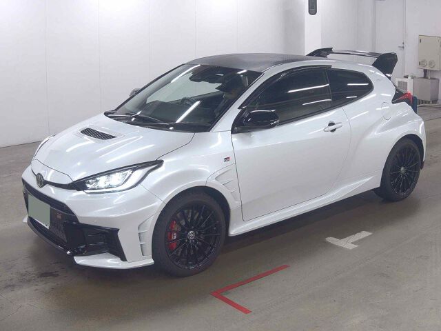 2025 Toyota GR Yaris RZ High P + Aero P Package 4WD auction photo 4