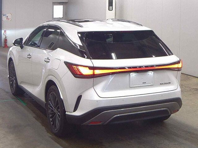 2023 Lexus RX RX350HバージョL auction photo 2