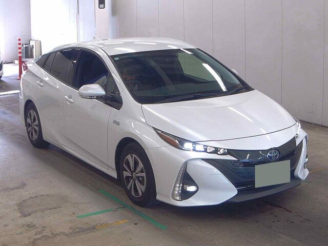 2022 Toyota Prius PHEV A Japan auction vehicle