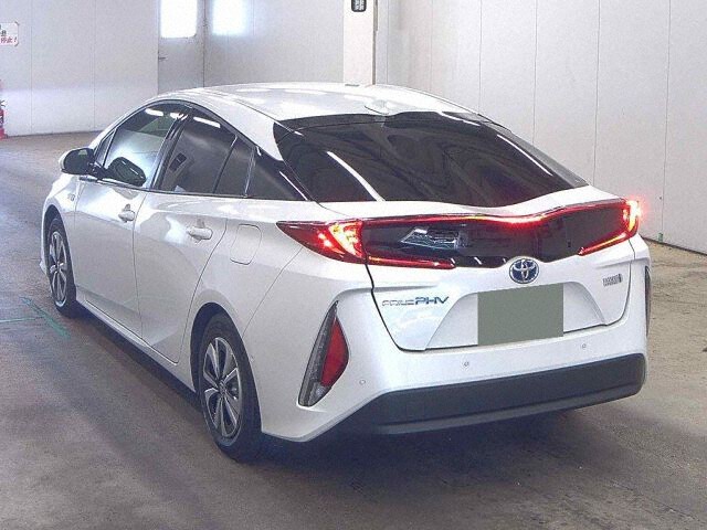 2022 Toyota Prius PHEV A auction photo 2