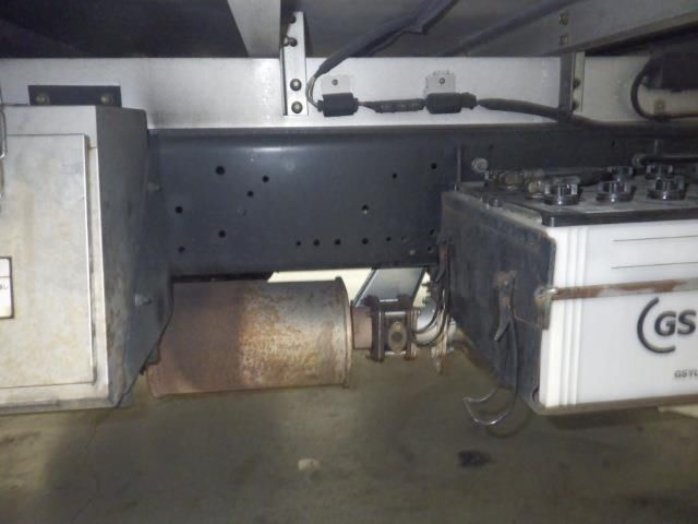 2007 Isuzu Forward 冷蔵・冷凍車 auction photo 5