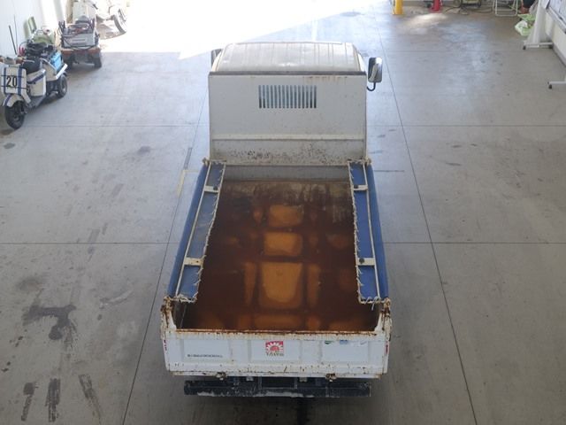 2013 Isuzu Elf dump auction photo 3