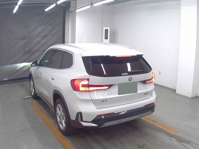 2024 BMW X1 XDRIV20D X-Line 4WD auction photo 2