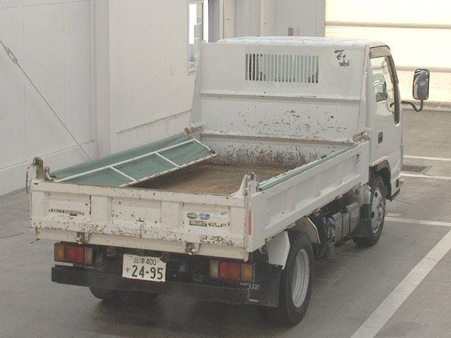 2021 Isuzu Elf dump auction photo 2