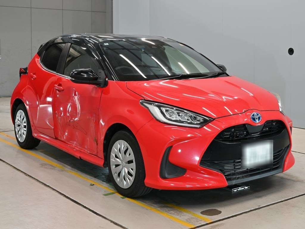 2020 Toyota Yaris ハイブリッドZ auction photo 5