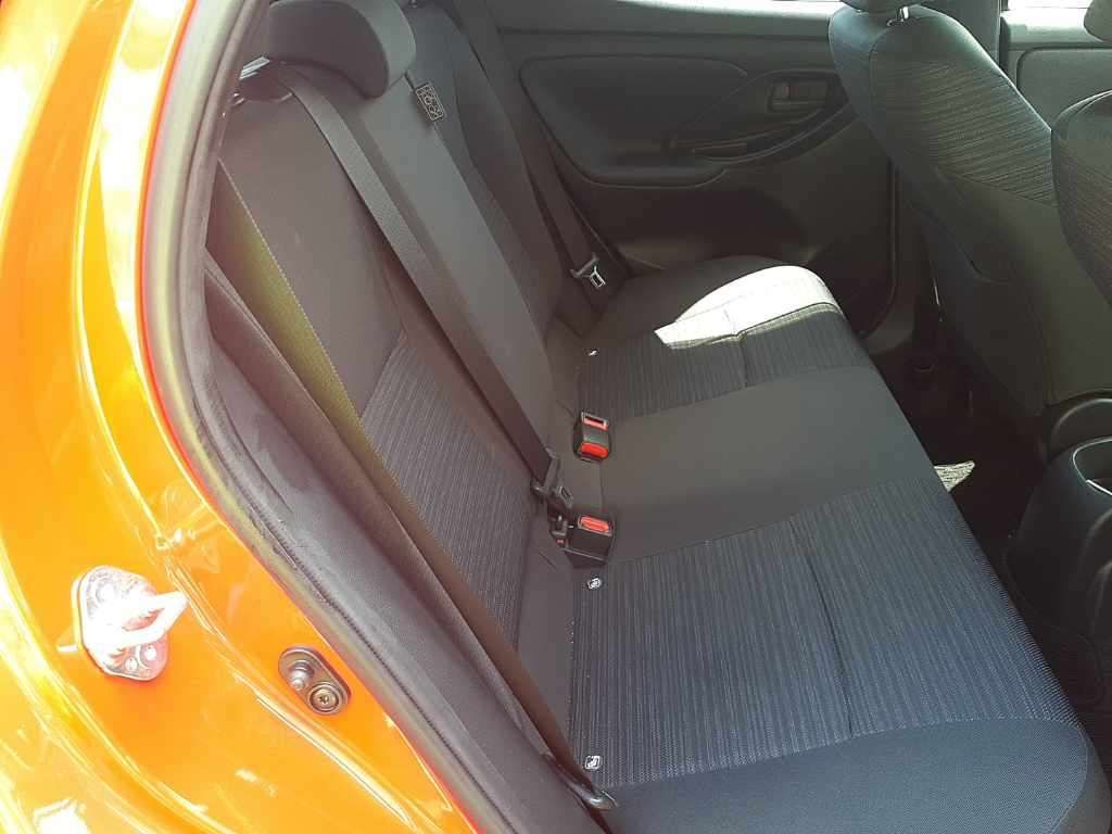 2020 Toyota Yaris ハイブリッドZ auction photo 12