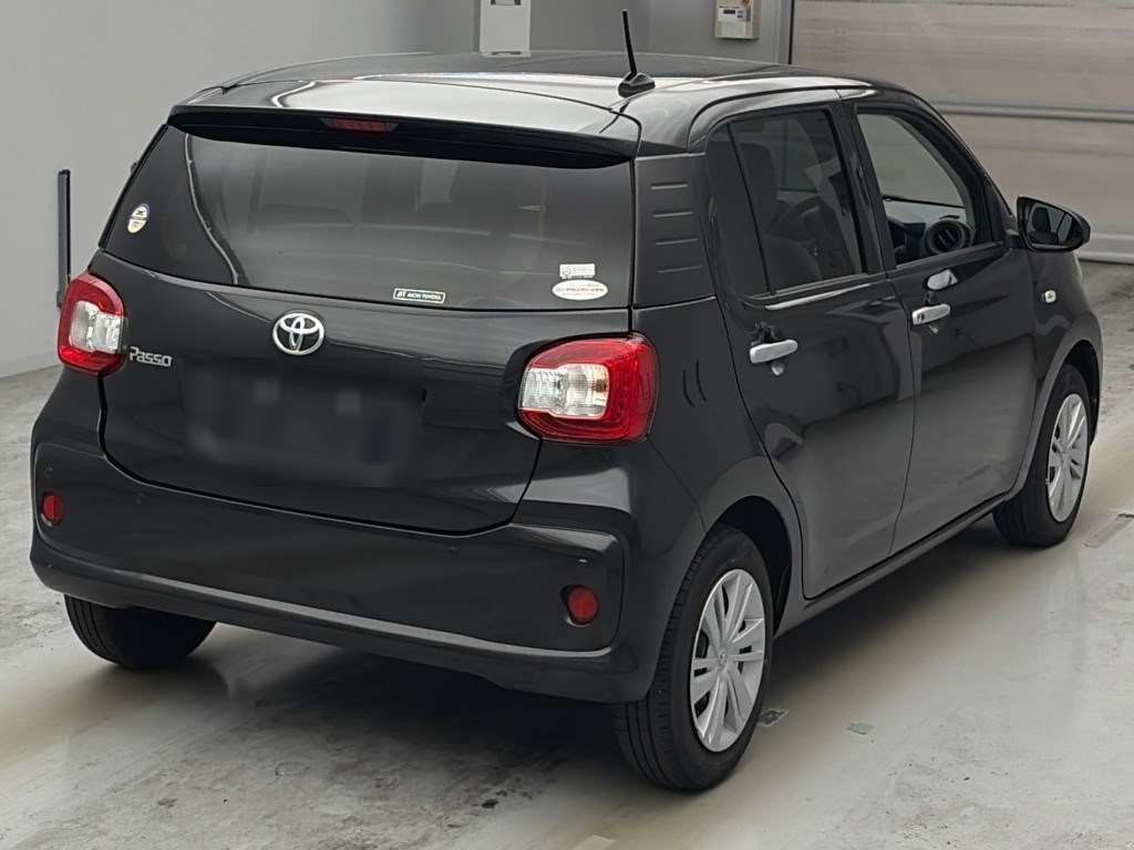 2023 Toyota Passo X auction photo 2
