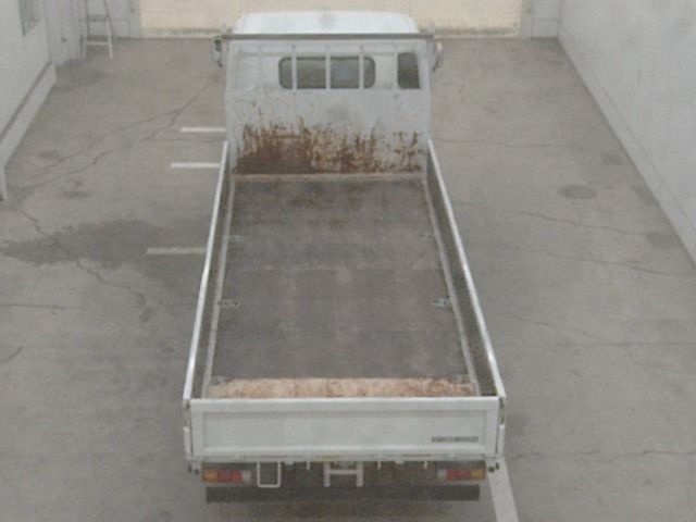 2018 Mitsubishi Fuso Canter Flatbed auction photo 3