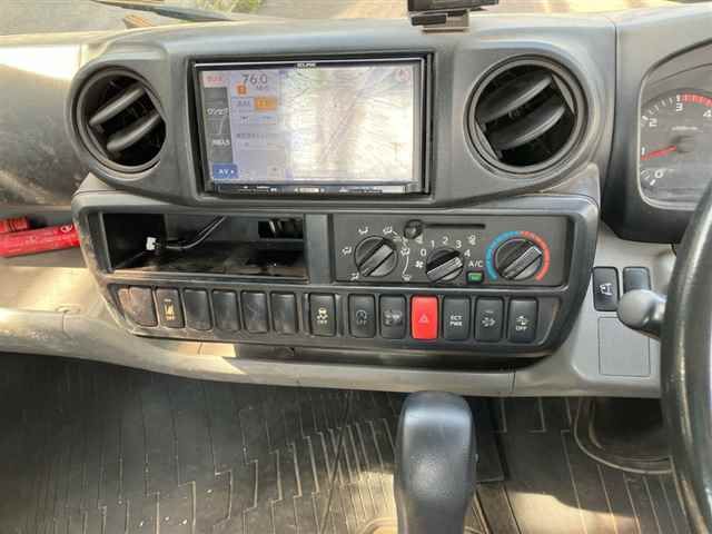 2017 Toyota Dyna auction photo 6