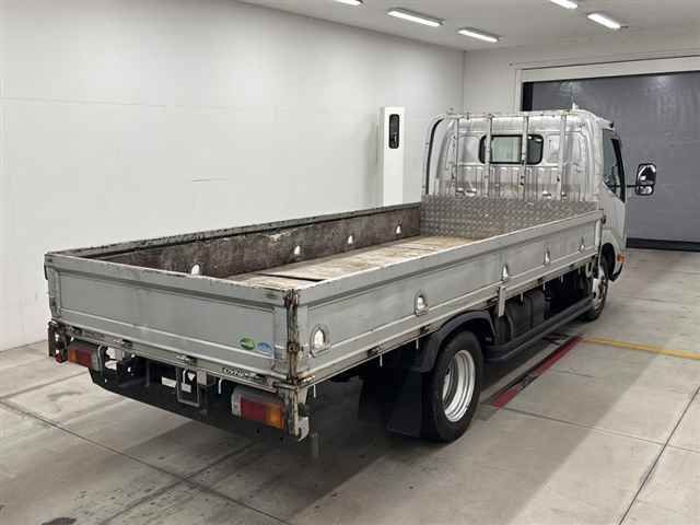 2017 Toyota Dyna auction photo 5