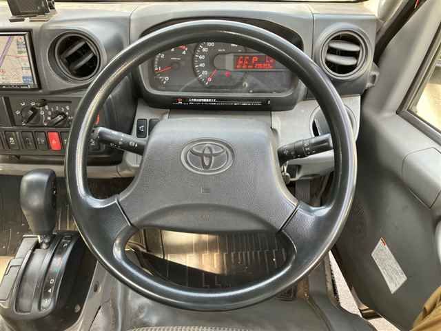 2017 Toyota Dyna auction photo 3