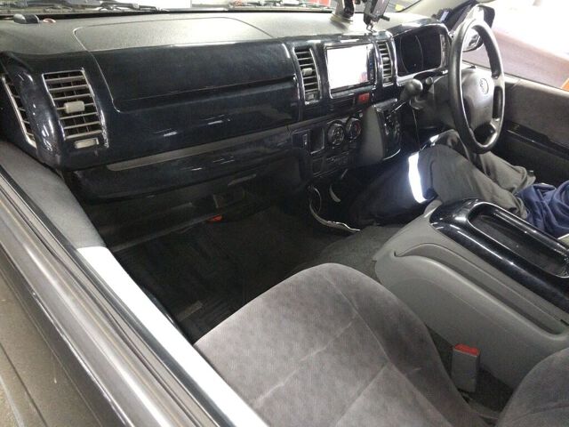 2006 Toyota Hiace スーパーGL auction photo 6