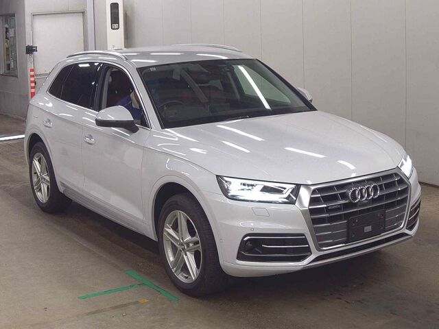 2019 Audi Q5 45TFSIクワトロスポ 4WD Japan auction vehicle