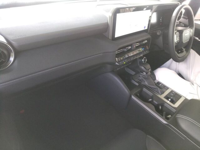2025 Toyota Land Cruiser 250 VX 4WD auction photo 3