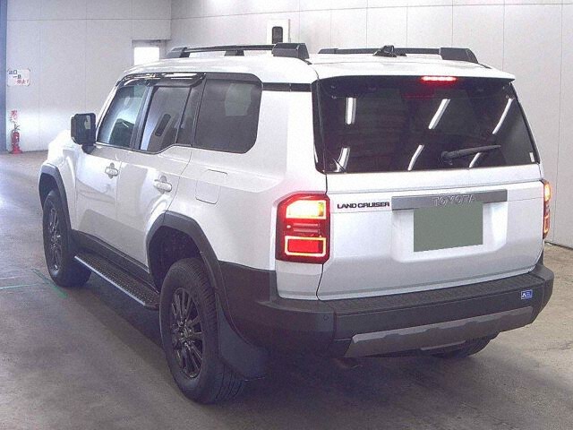 2025 Toyota Land Cruiser 250 VX 4WD auction photo 2