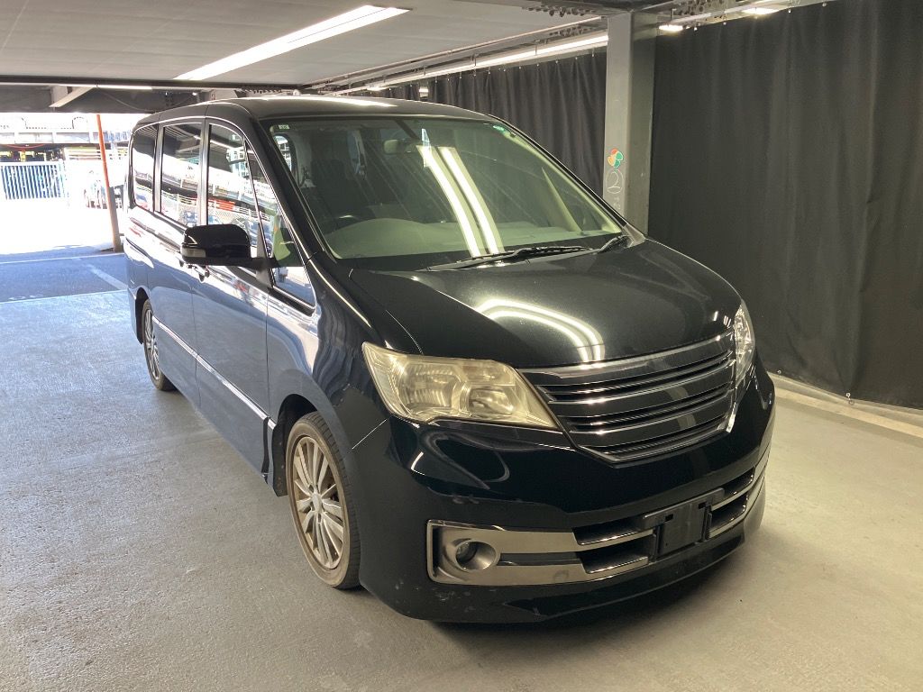 Japan Auction Vehicles 7 2011 Nissan Serena ライダー ハイパフォーマンス スペック ブラックライン auction photo