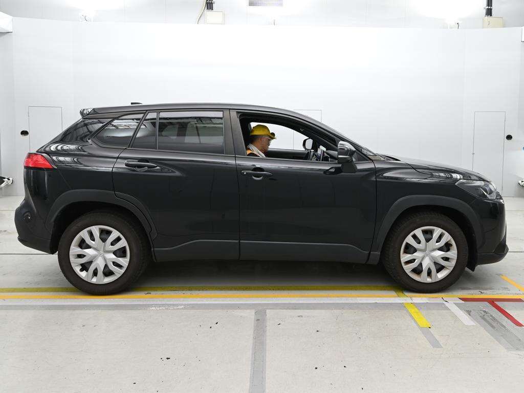 2023 Toyota Corolla Cross G auction photo 3