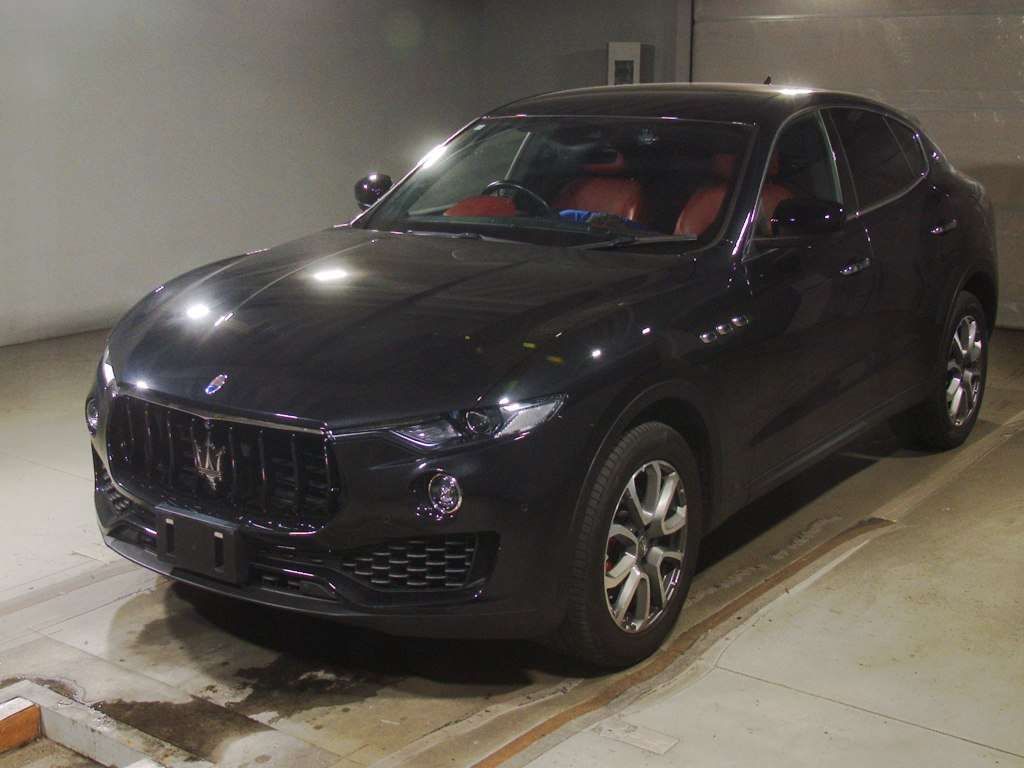 Japan Auction Vehicles 4 2017 Maserati マセラティ レヴァンテ 4WD auction photo