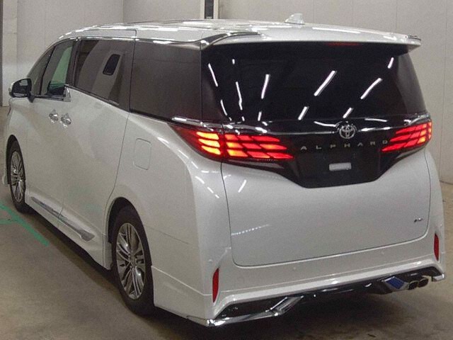2024 Toyota Alphard Z auction photo 2