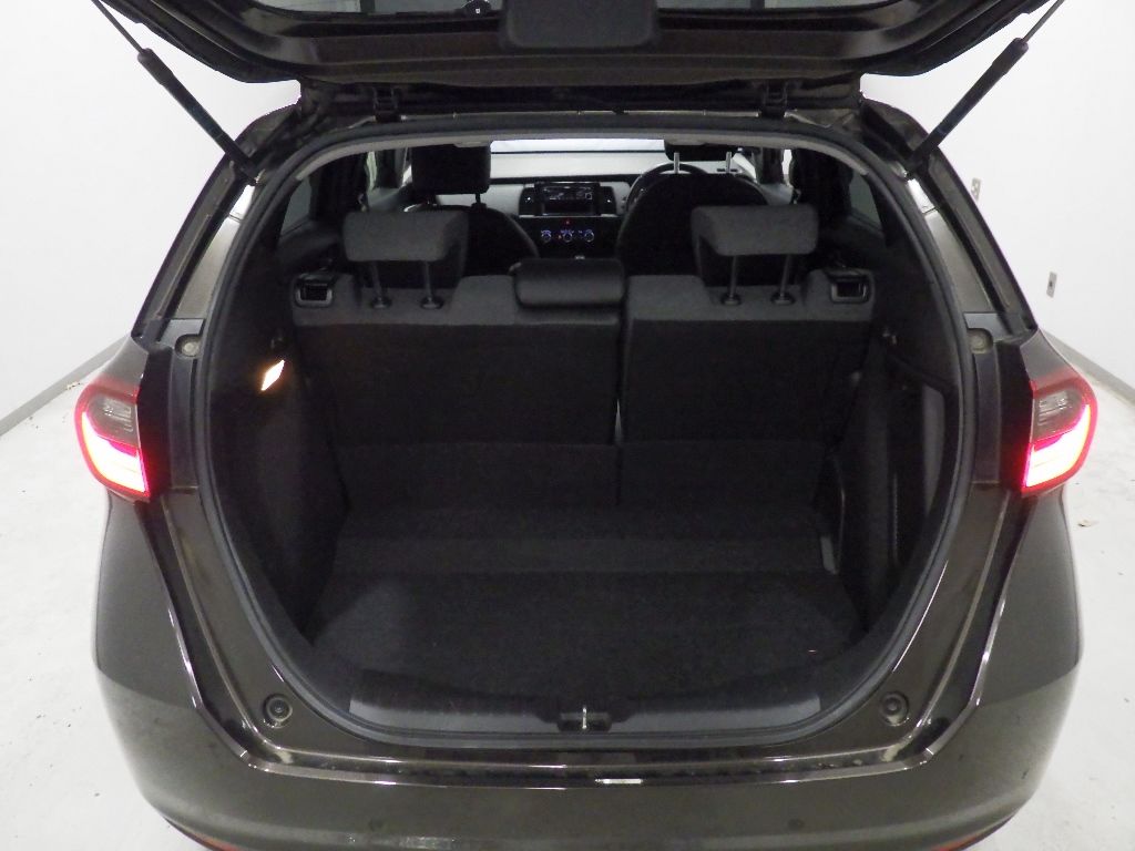 2020 Honda Fit e:HEVホーム auction photo 8