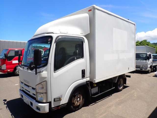Japan Auction Vehicles 17 2010 Isuzu Elf 2.0t パネルバン auction photo