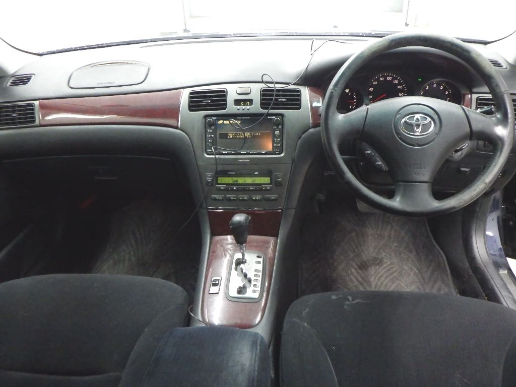 2003 Toyota ウィンダム SED 3.0G auction photo 3